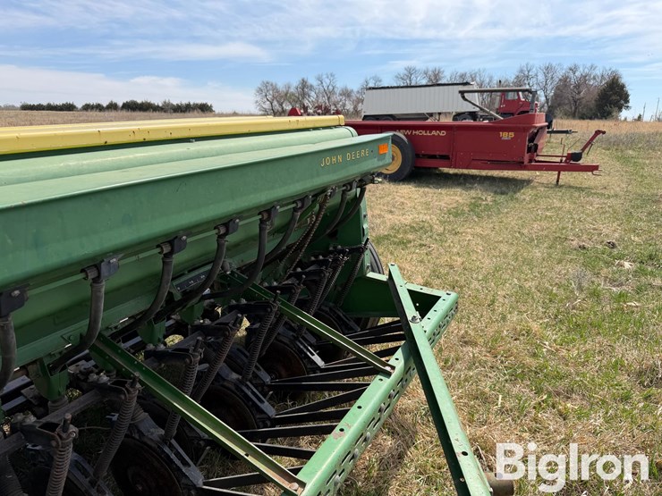 john-deere-8300-image-17