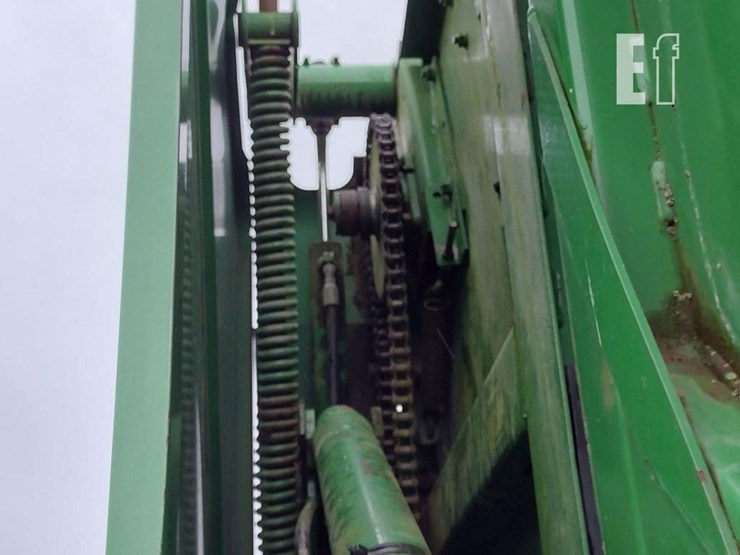 2004-john-deere-557-image-11