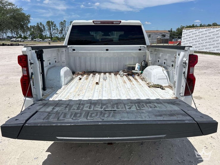 2022-chevrolet-silverado-1500-image-15