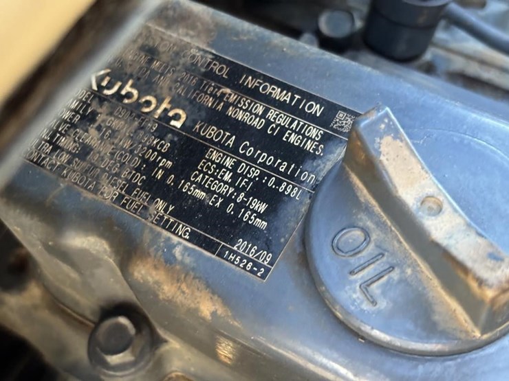 2016-kubota-rtv900-image-31