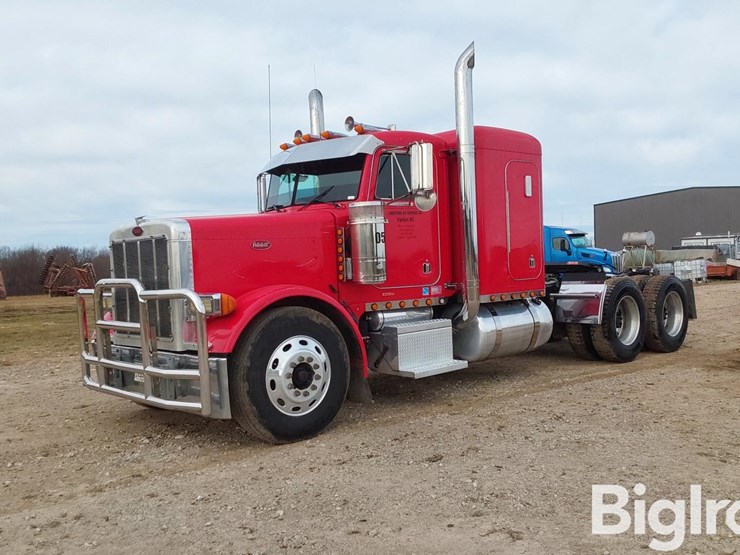 2003-peterbilt-379-image-1