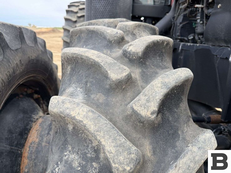 2018-case-ih-magnum-310-image-63