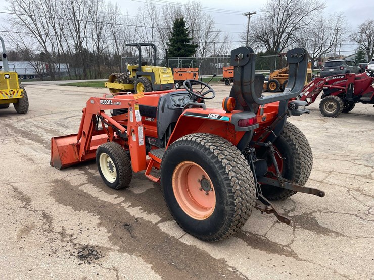 #4056-•-kubota-tractor-image-7