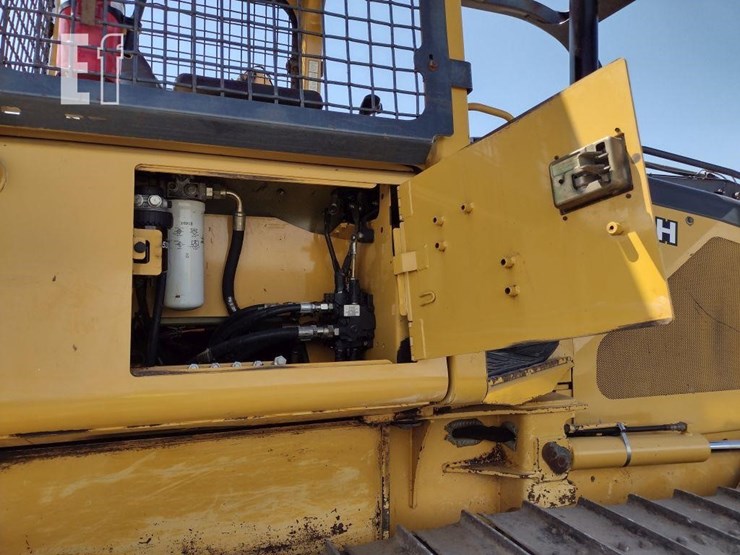 2004-deere-650h-image-32