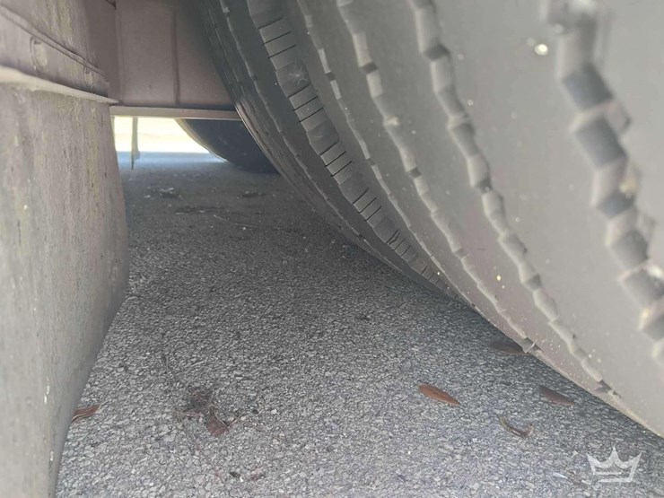 2012-gillig-low-floor-image-32