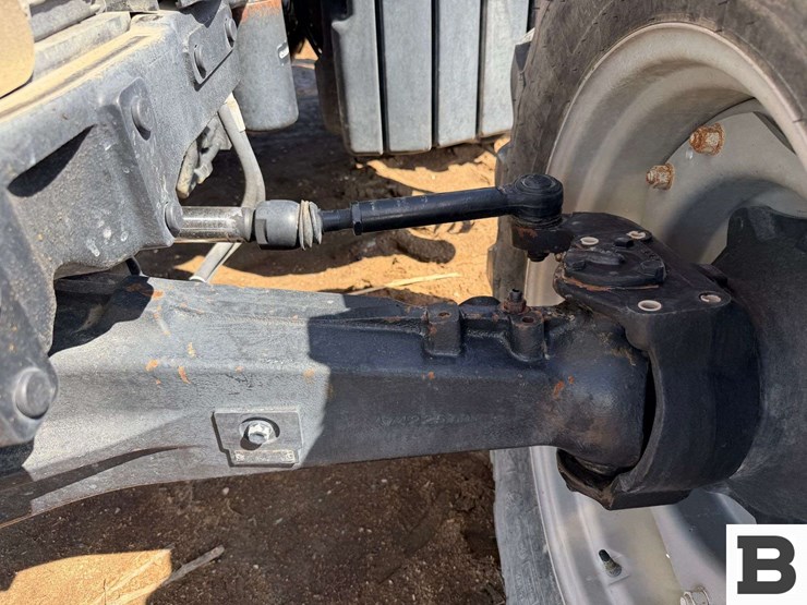 case-ih-farmall-105u-image-20