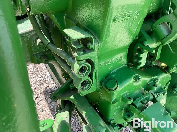 1956-john-deere-720-image-16