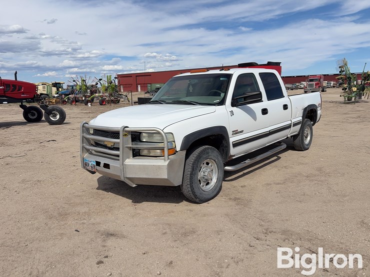 2002-chevrolet-silverado-2500-image-1
