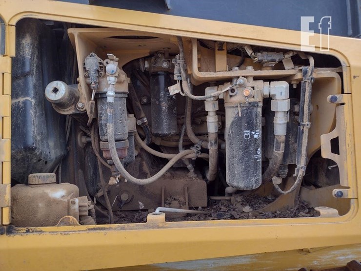 deere-650k-lgp-image-35