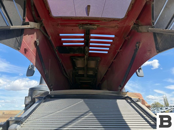 2015-case-ih-magnum-310-image-18