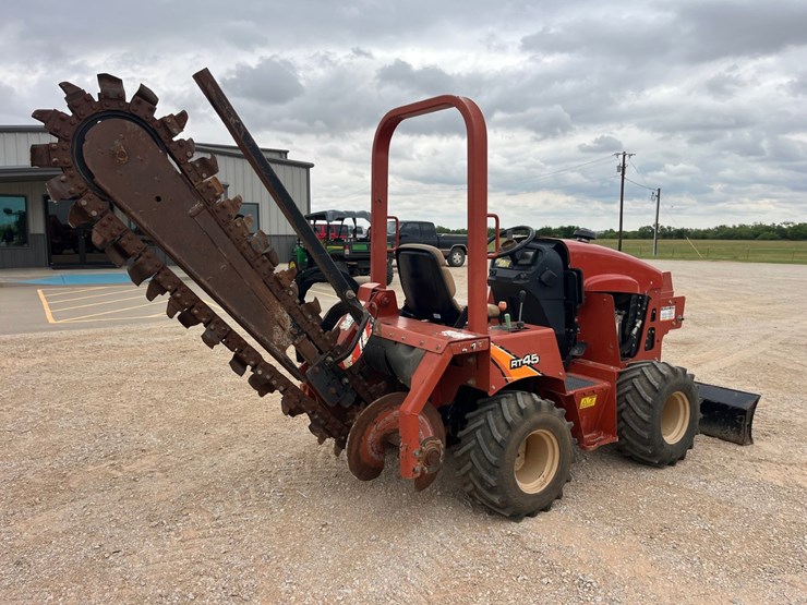 2018-ditch-witch-rt45-image-4