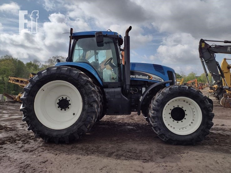 new-holland-tg285-image-3