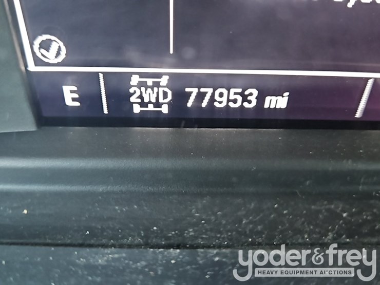 2022-chevrolet-3500hd-image-30