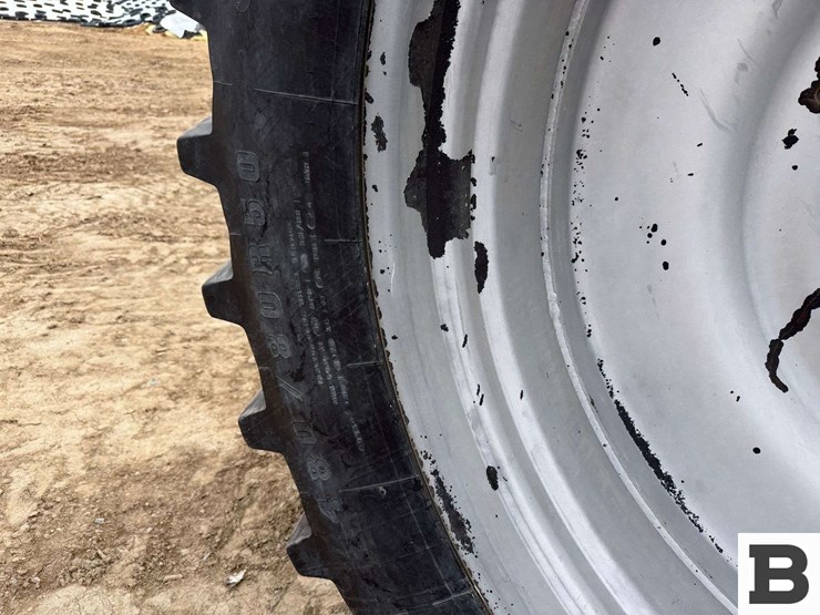 2018-case-ih-magnum-310-image-52