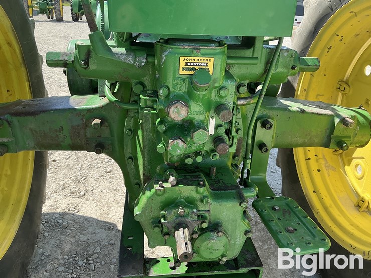 1955-john-deere-70-image-15