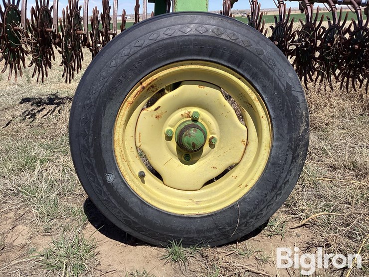 john-deere-400-image-14