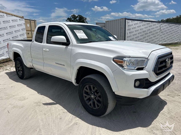 2020-toyota-tacoma-image-2