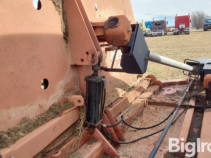 bush-hog-2620-image-16