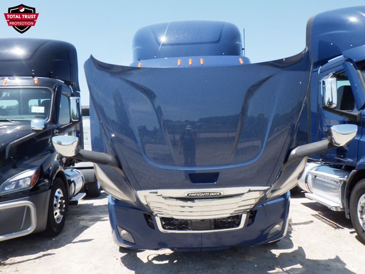 2022-freightliner-cascadia-116-image-20