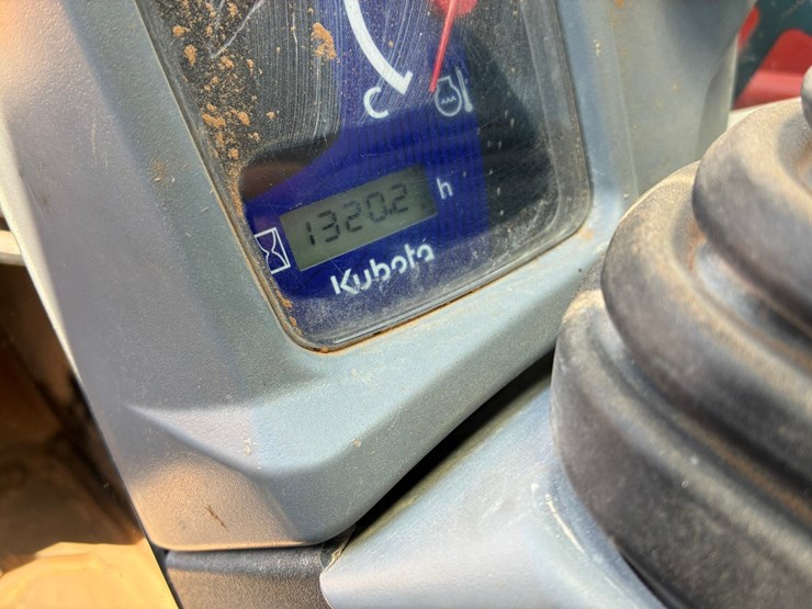 kubota-svl97-2-image-14