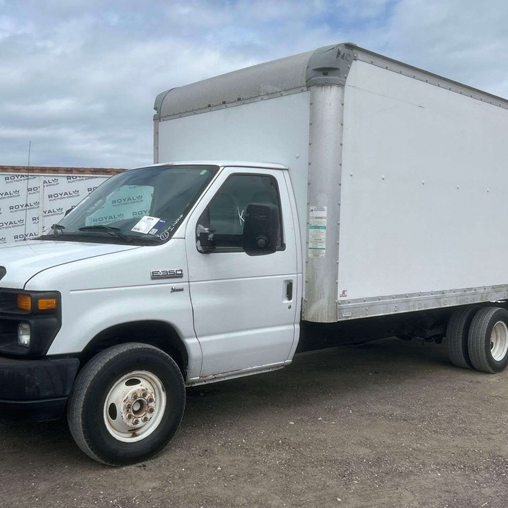 2012 FORD E350