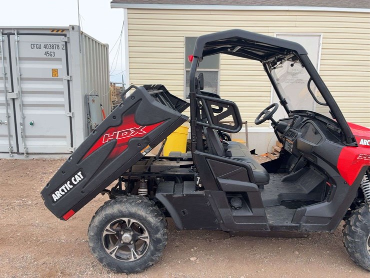 2017-arctic-cat-700-image-11