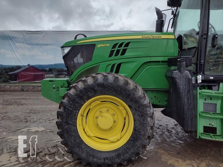 2014-john-deere-6140m-image-15
