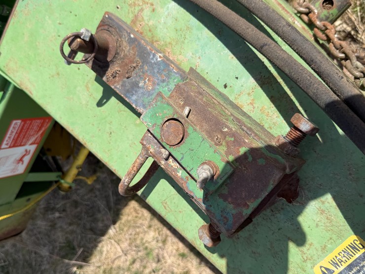 john-deere-630-image-9