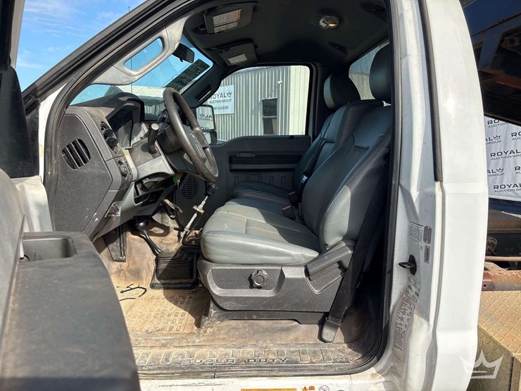 2015-ford-f550-image-11