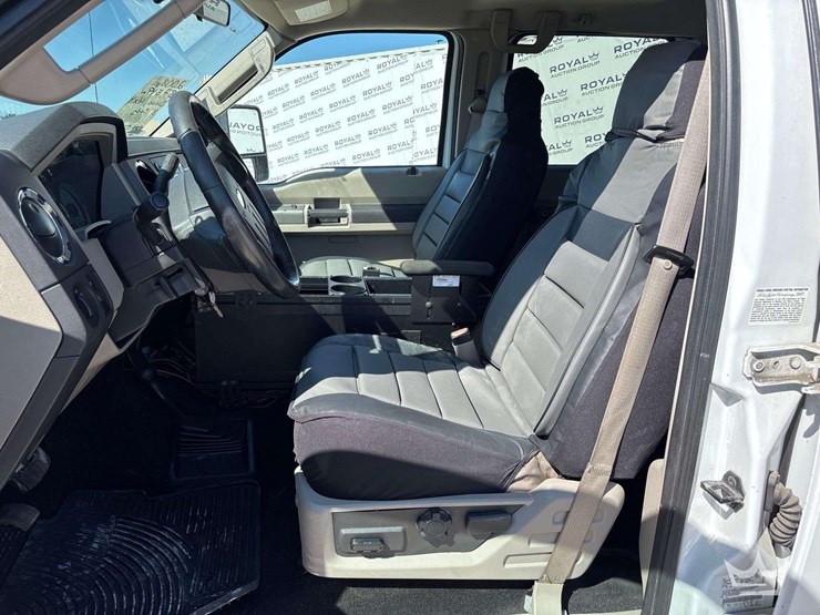 2008-ford-f350-image-26