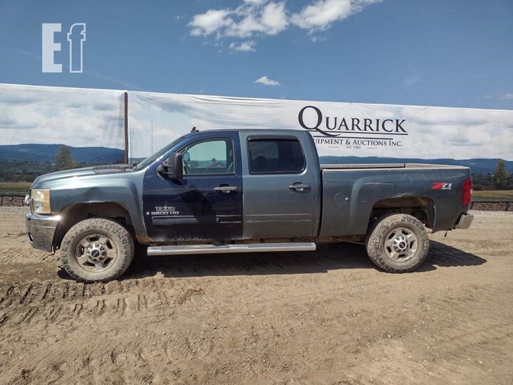 2011-chevrolet-silverado-2500hd-ltz-image-1