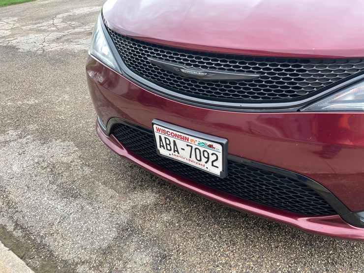 2018-chrysler-pacifica-image-10
