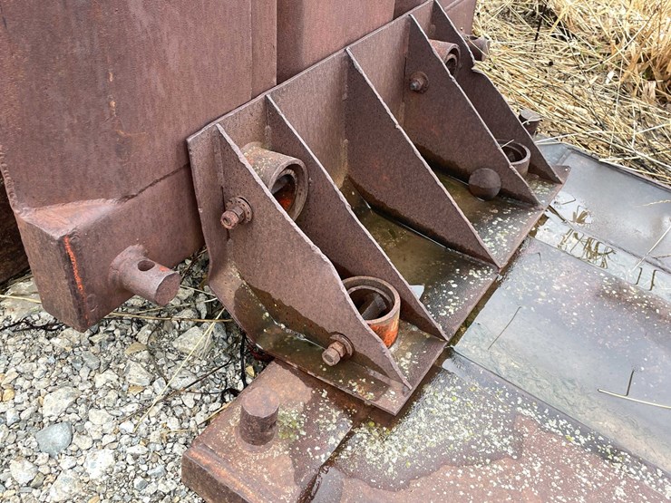 #4069-•-man-hole-trench-box-image-4