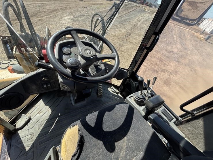 2005-caterpillar-it14g-image-27