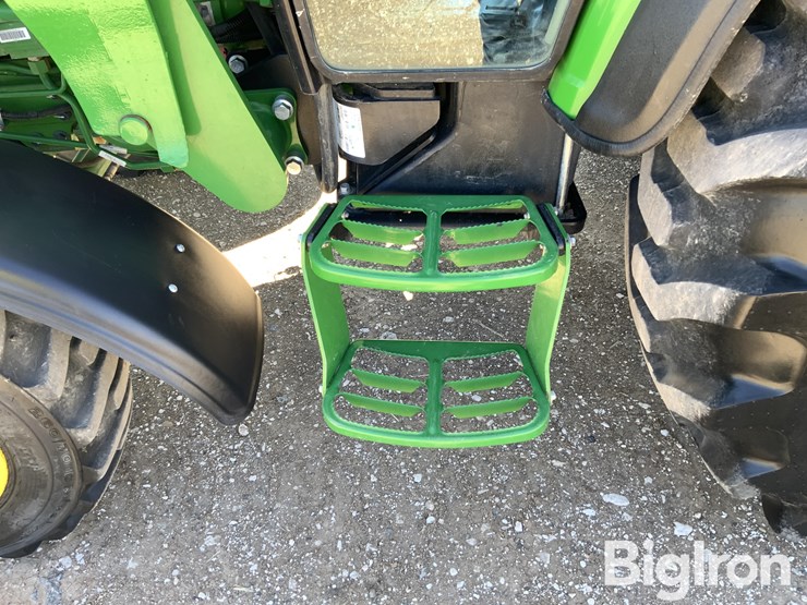 2023-john-deere-4066r-image-12