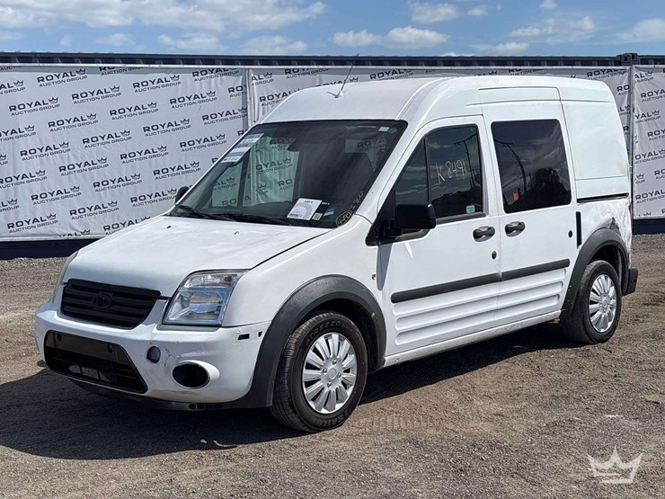 2013-ford-transit-connect-image-1