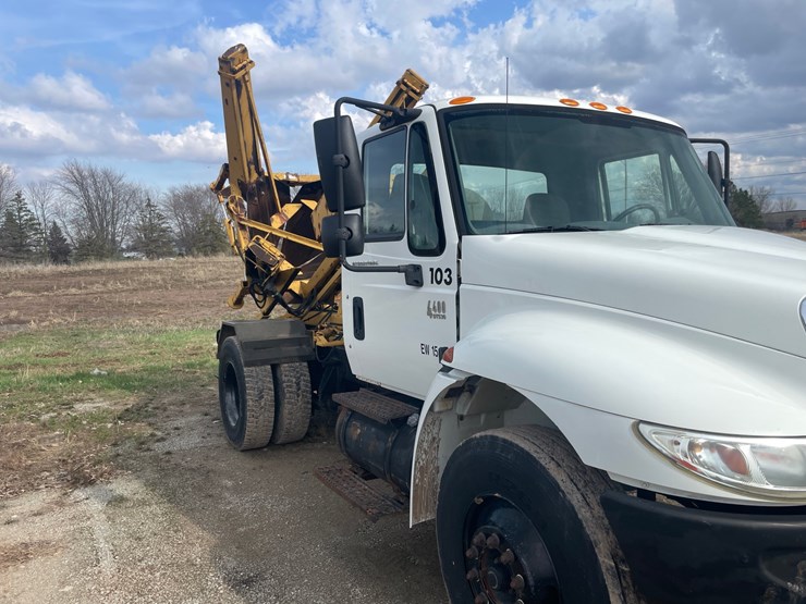 #4020-•-2004-international-truck-with-tree-spade-(has-wi-title)-image-18