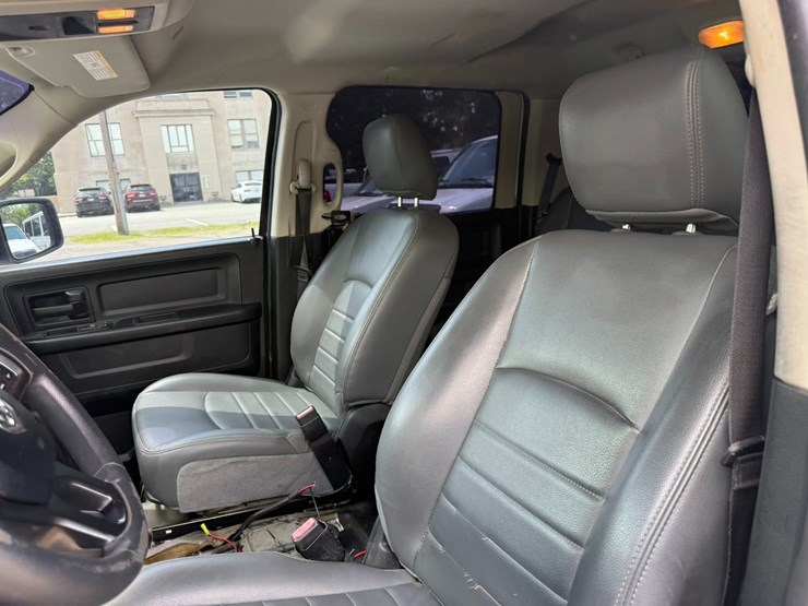 2018-dodge-1500-image-38