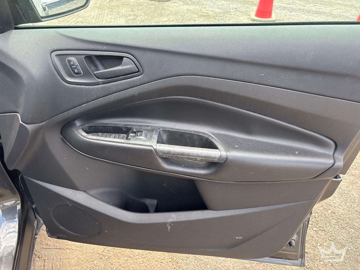 2017-ford-escape-image-18