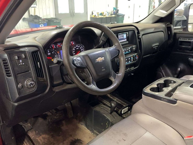 2015-chevrolet-silverado-1500-image-14
