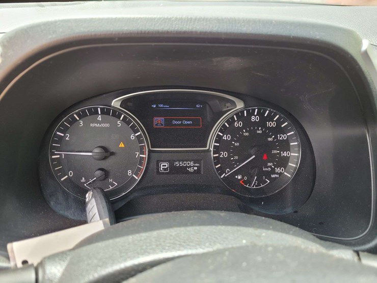 2013-nissan-pathfinder-image-18