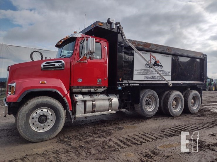 2019-western-star-4700-image-1