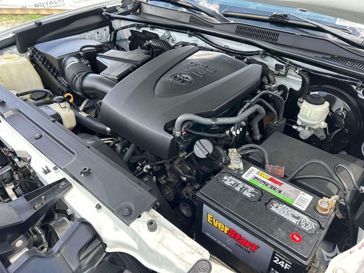 2020-toyota-tacoma-image-9