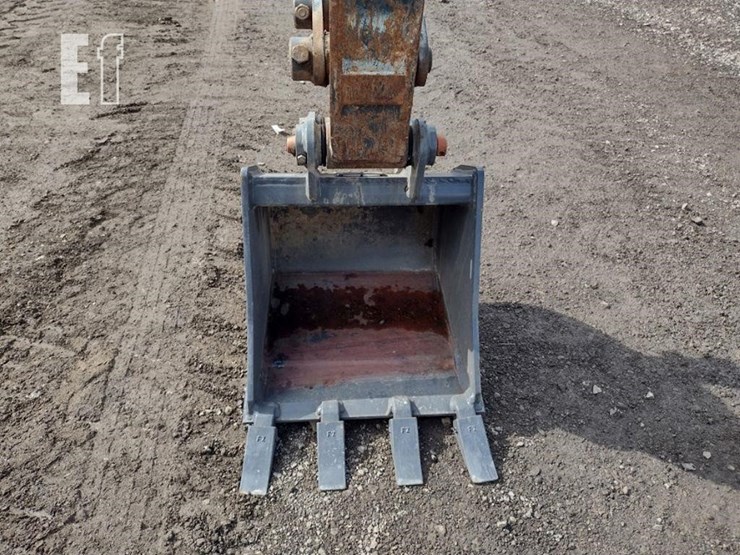 2022-deere-26g-image-14