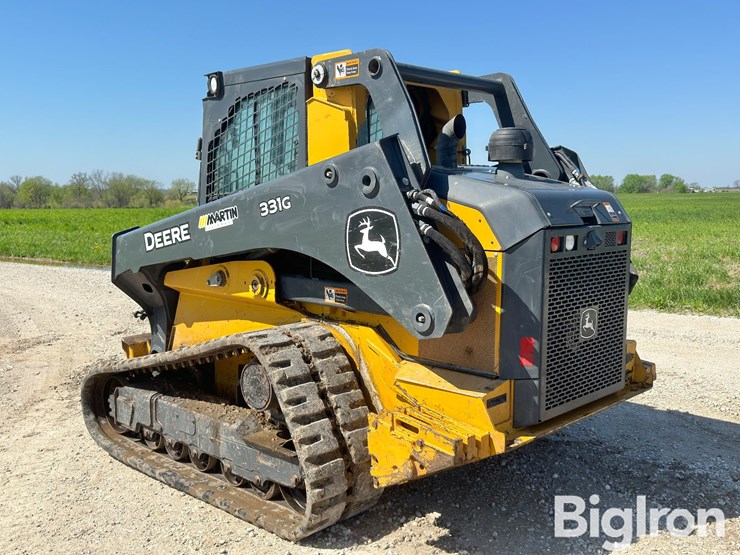 2021-deere-331g-image-7