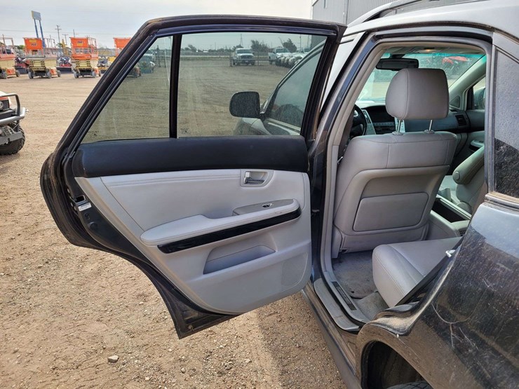 2008-lexus-rx350-image-11