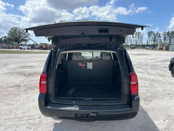 2019-chevrolet-tahoe-image-23