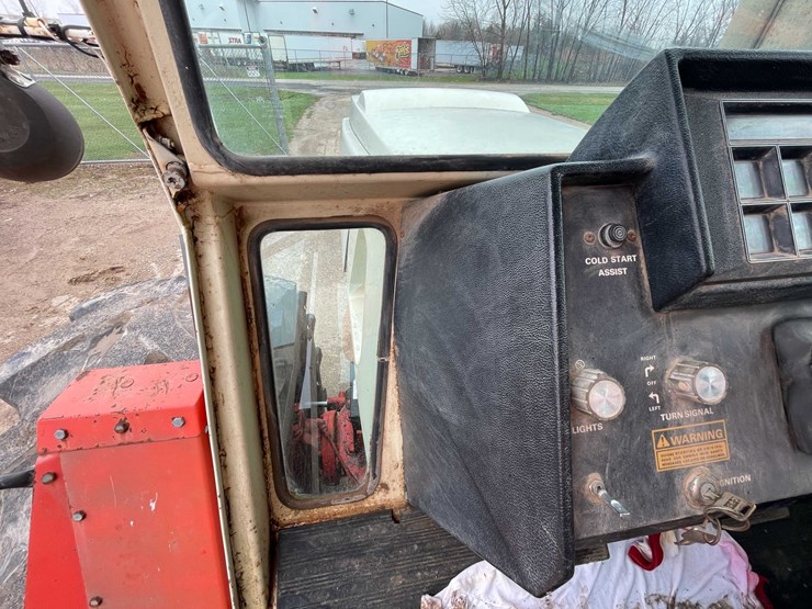 #4063-•-case-tractor-image-87