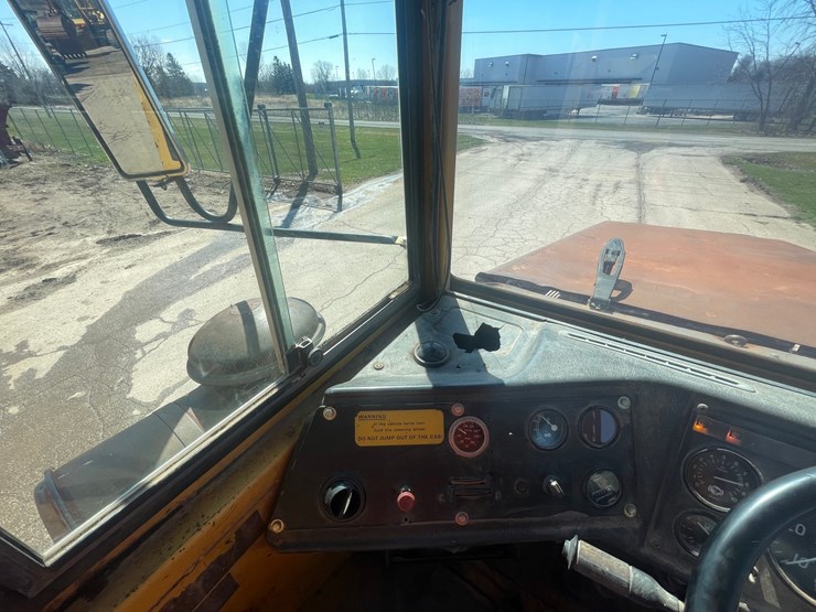 1993-volvo-a25c-image-98