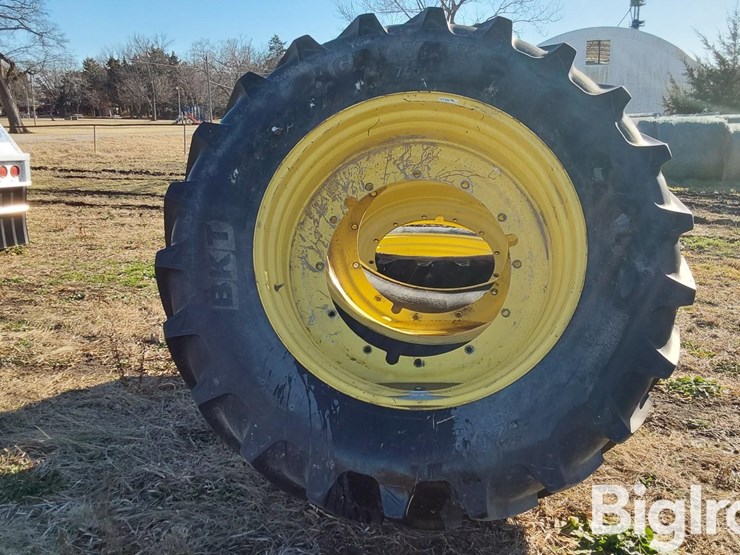 john-deere-4930-image-2